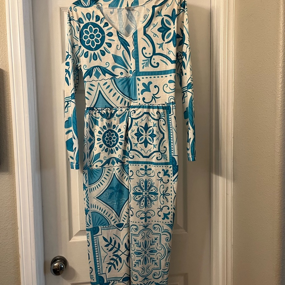 Blue and White Patterned Long Sleeve Dress
